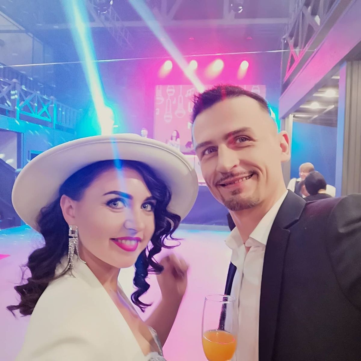 По цимбалам